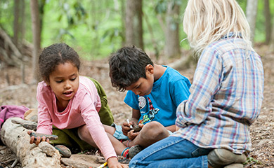 Homeschool kids playing at Forest Floor Wilderness Programs class